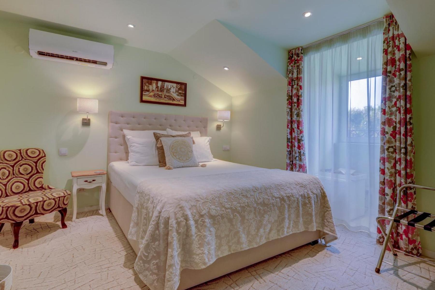 City Boutique Inn Varna Extérieur photo