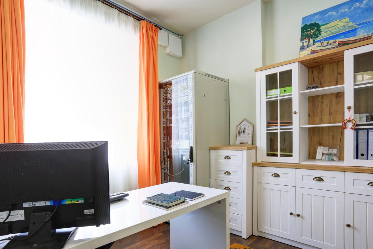 City Boutique Inn Varna Extérieur photo